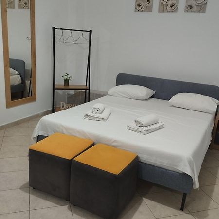 Dim'S Villas Qeparo Esterno foto